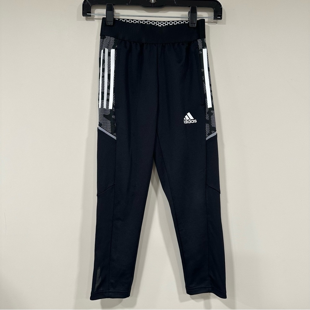 ADIDAS Primeblue Youth Training Joggers
Black Size 7-8 Year